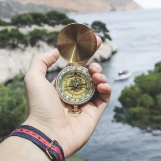 sailing navigation with a compass
